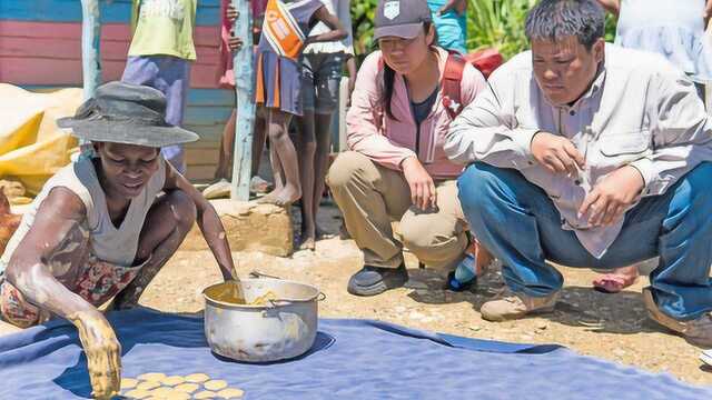 揭秘穷到“吃土”的国家:吃泥巴,卖“假药” ,赤贫的海地人如何生活?