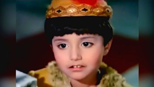 印度电影片段：面对亲儿子却不能相认，含泪为儿子唱歌祝福生日