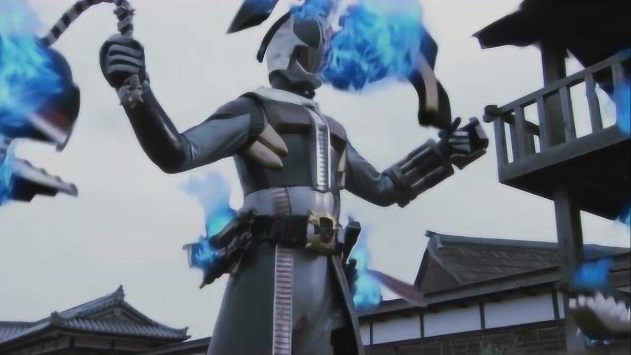 假面骑士平成旧十年带有裙摆的骑士