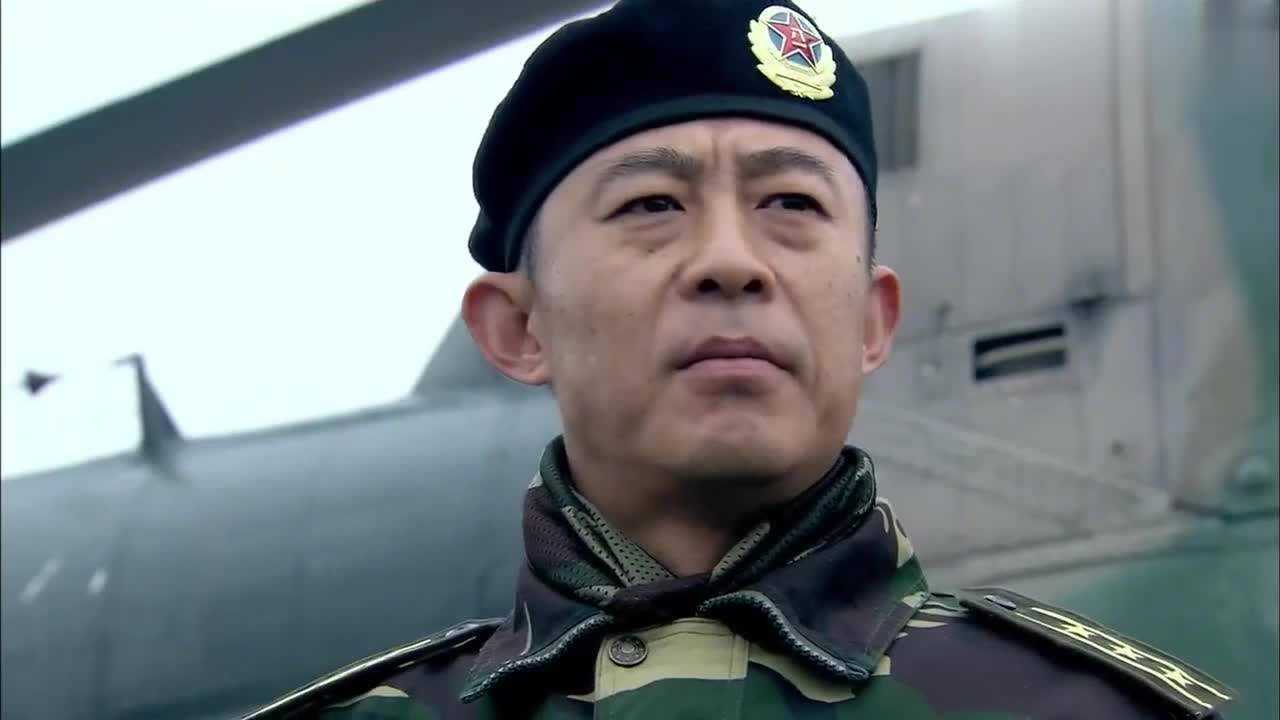 利刃出鞘:特种兵接任务,寻找丢失人造卫星,故事从这次行动开始