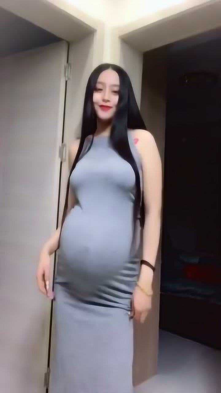 这个孕妇小姐姐太拼了，肚子都这么大了还跳舞，看得我心惊胆战的_高清