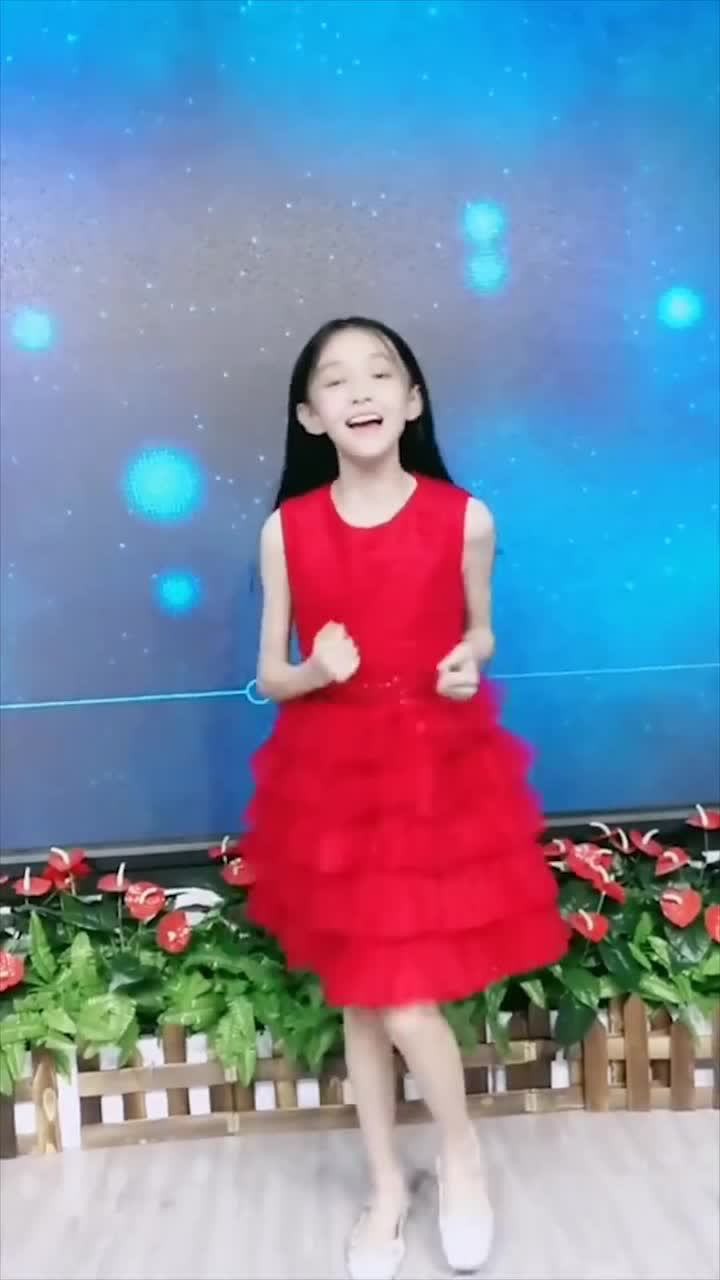 大田后生仔宋小睿版的舞蹈来了看她跳得真不错继续努力哦