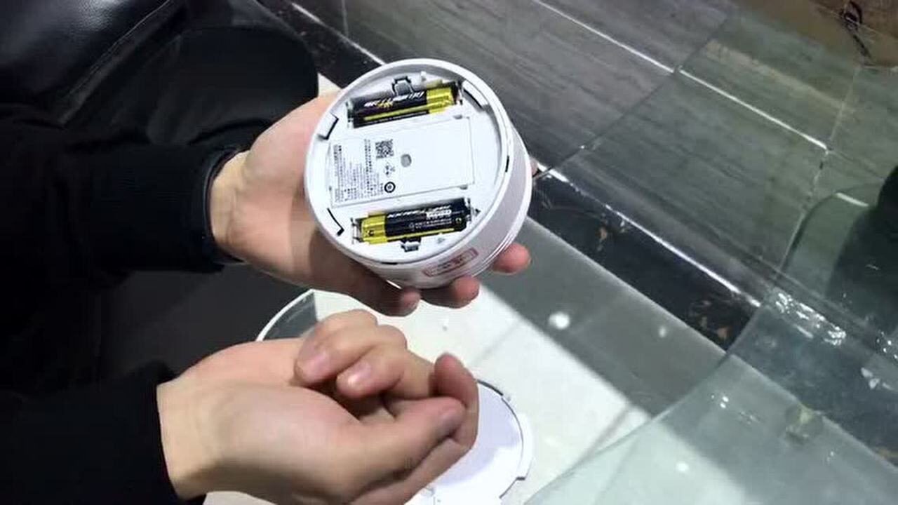 aqara烟雾报警器更换电池