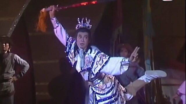 郑少秋1986年表演醉剑,动作潇洒堪称古装最帅