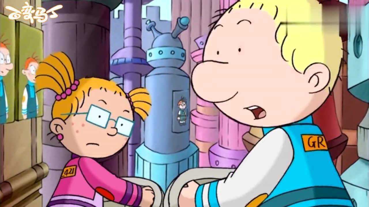 百变马丁真搞笑小丁来到未来连电瓶车也不会开