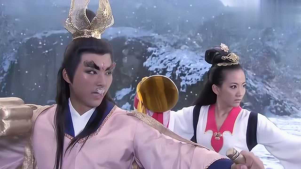 济公打不赢雷公电母叫来三个小仙童哪知雷公不甘心竟叫来四个