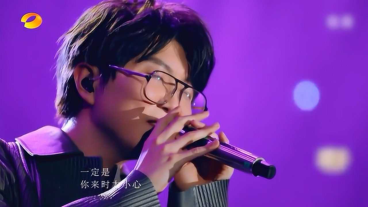 毛不易演唱一荤一素唱得太感人米西亚都听得想哭