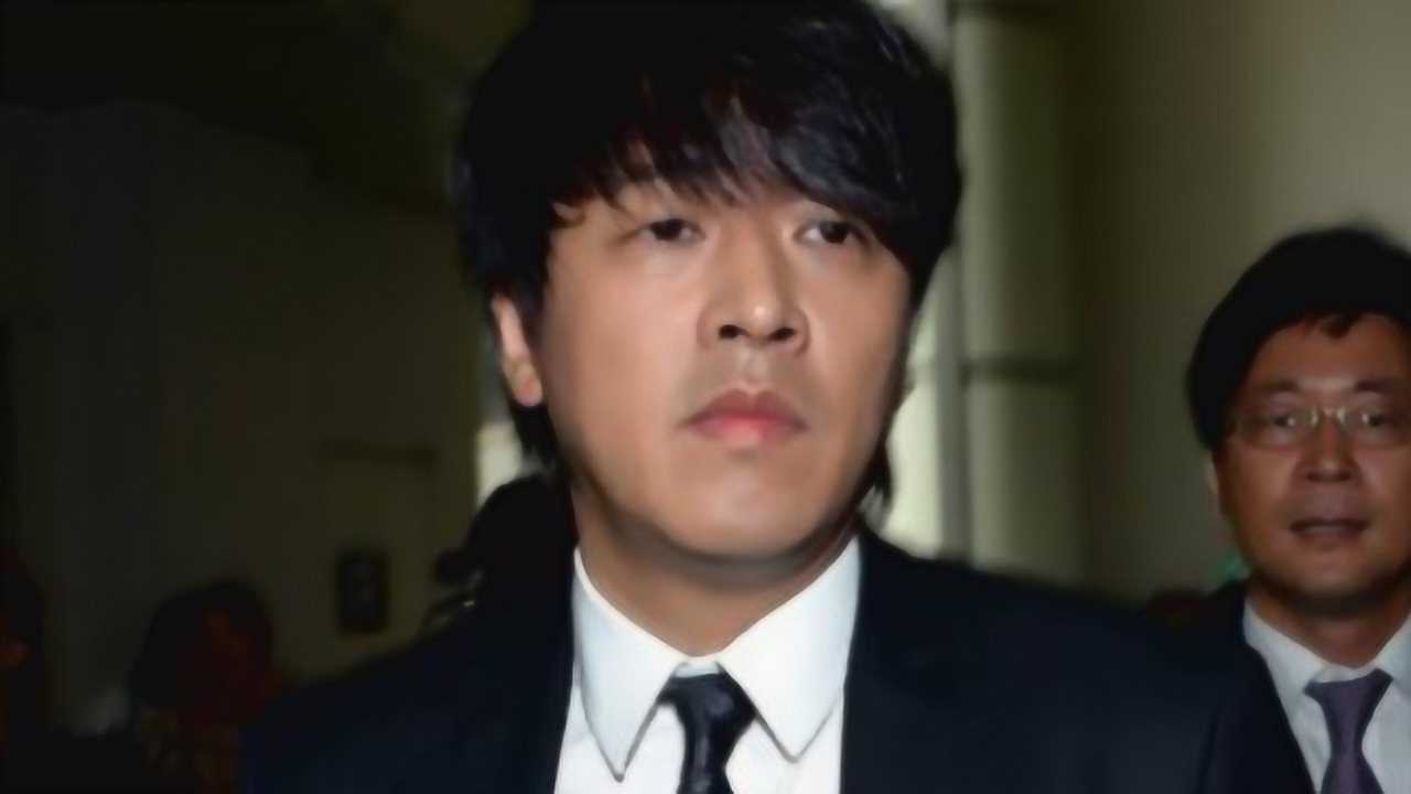 48岁柳时元今日再婚 携圈外妻开启人生新阶段