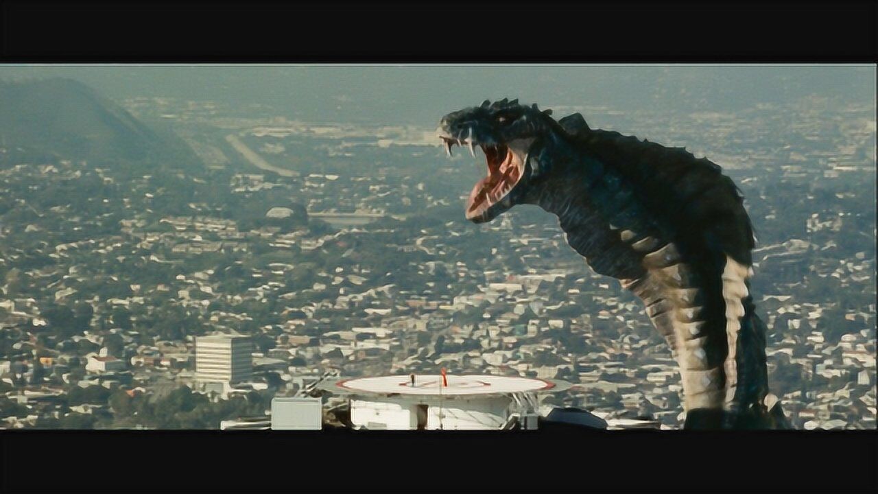 电影:百米巨蛇肆虐城市,人类疯狂逃窜