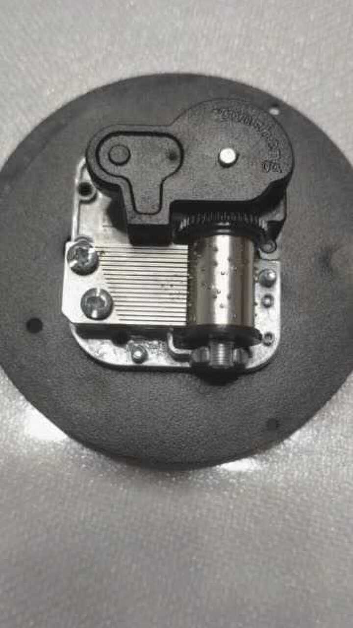 困扰了我几十年的问题音乐盒内部结构居然是这样的长见识了