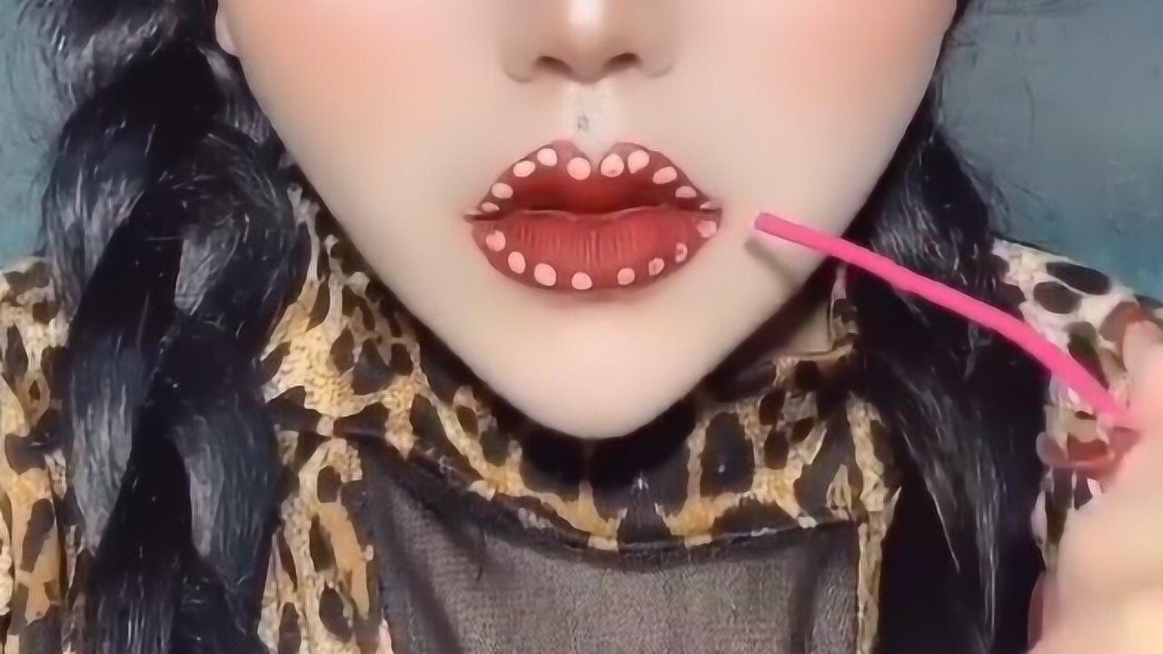 亲妈都嫌弃我嘴唇太厚不就是个缩唇术吗太简单了