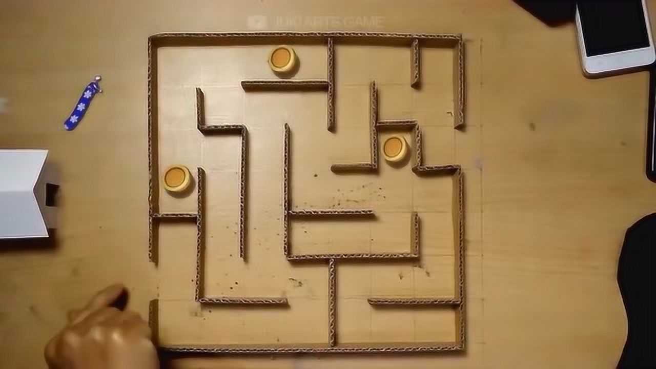 自制贪吃蛇迷宫游戏玩