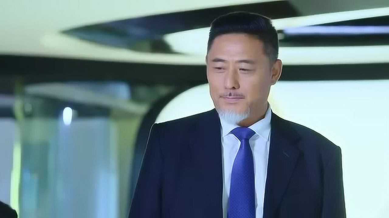 风光大嫁赵志伟手中的票数决定赵丹桥还是冯敬尧能成为新总裁