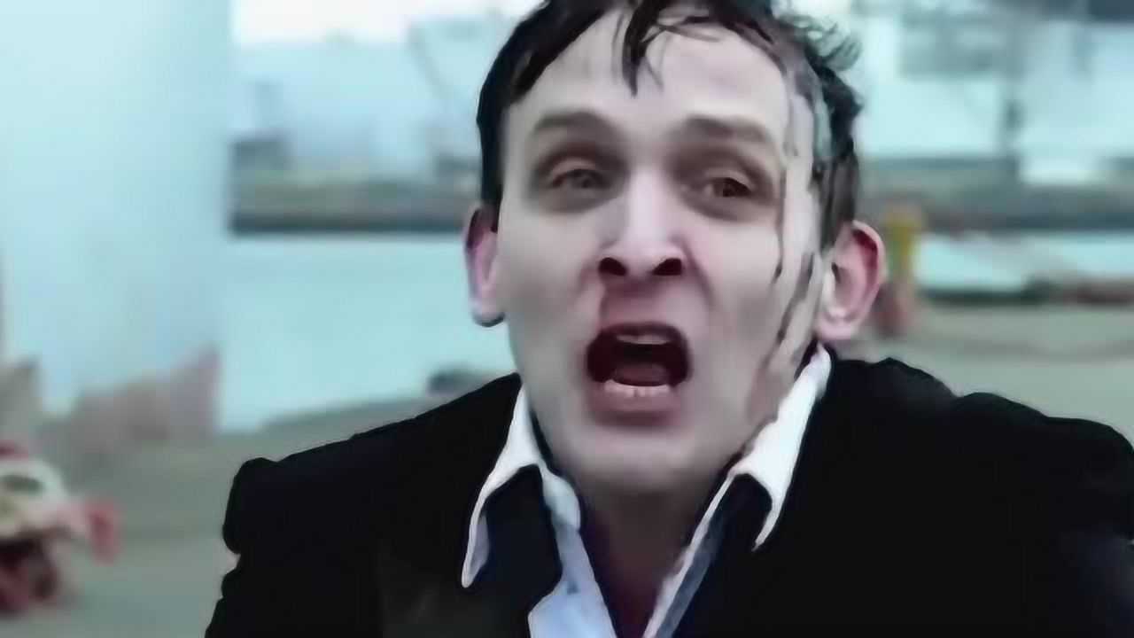 小丑和蝙蝠侠是两个极端企鹅人则是平衡者聪明人会喜欢企鹅人