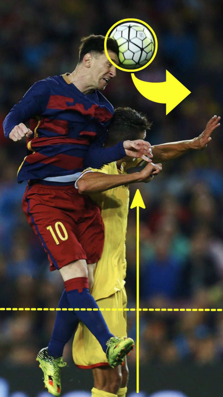 经典一幕梅西轰c罗式头槌亲吻球鞋助巴萨夺取欧冠