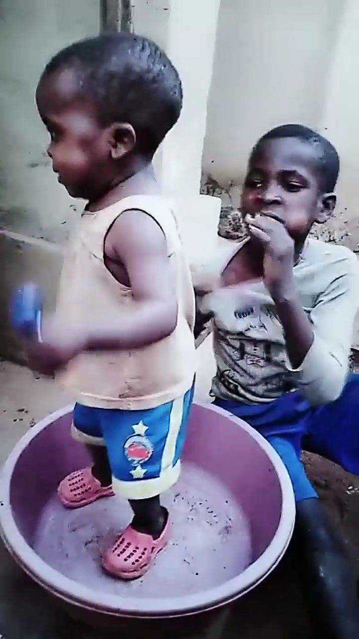 好动的牙肯尼根本停不下来