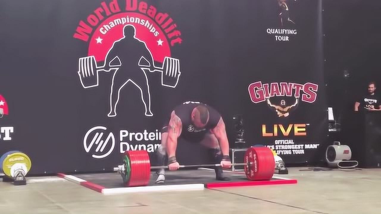 大力士硬拉1000斤,大脑缺氧倒地不起!