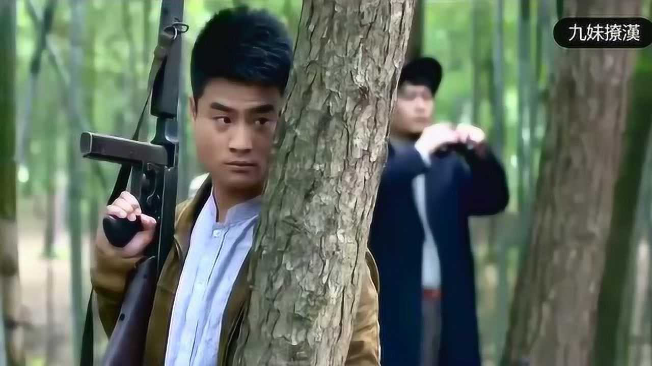 美女被恶棍扒了衣服，美女撕心裂肺喊救命，眼看就要被糟蹋_高清