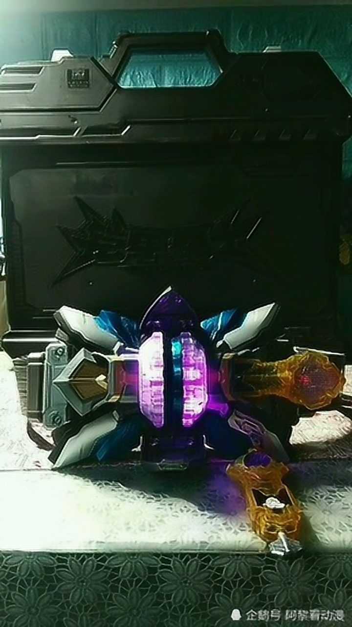 峭之酷雷伏,锤爆绝峭的力量,铠甲合体!