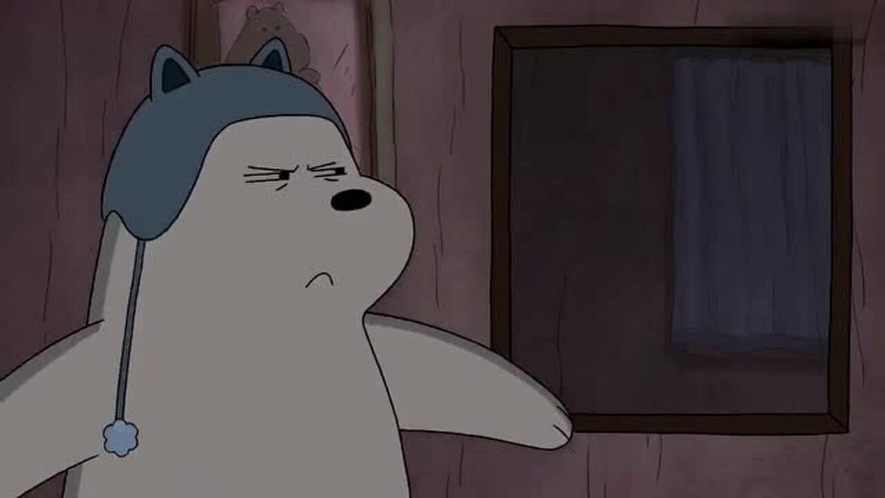 咱们裸熊:白熊被镜子吓得够呛,出拳一击打爆它