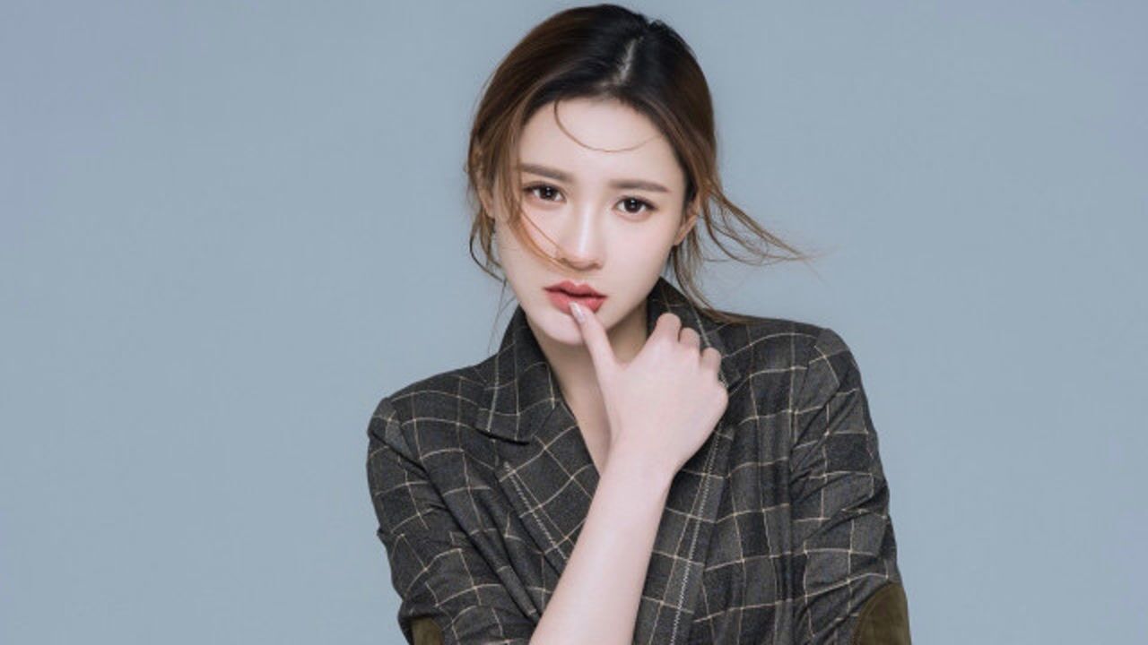 新晋混血美女黄诗棋, 因撞脸杨颖被称作马来西亚之光