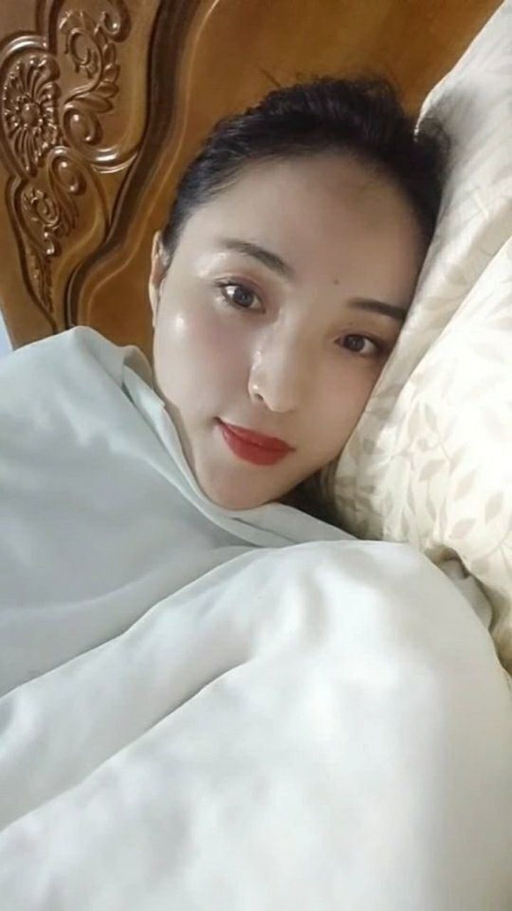 刚睡醒你就像唐僧似的在我面前念经老娘脑子都快炸了