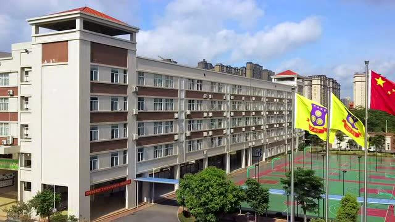 惠州市光正实验学校初中部团委强国一代有我在mv