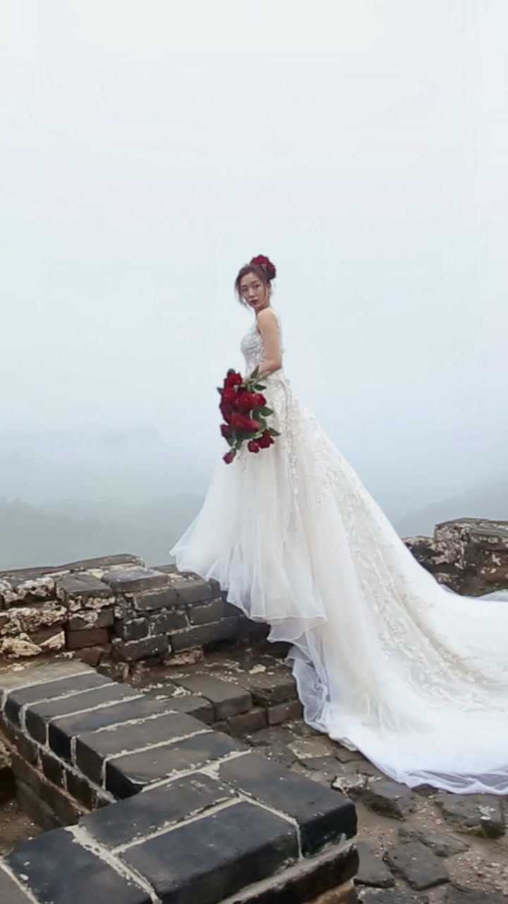 在长城拍这样的婚纱照也太美了吧