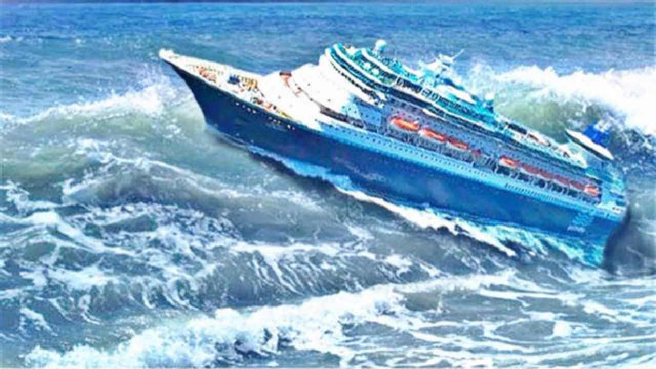 实拍轮船在深海遇大浪,船简直在空中飞,震撼人心的视觉效果_腾讯视频