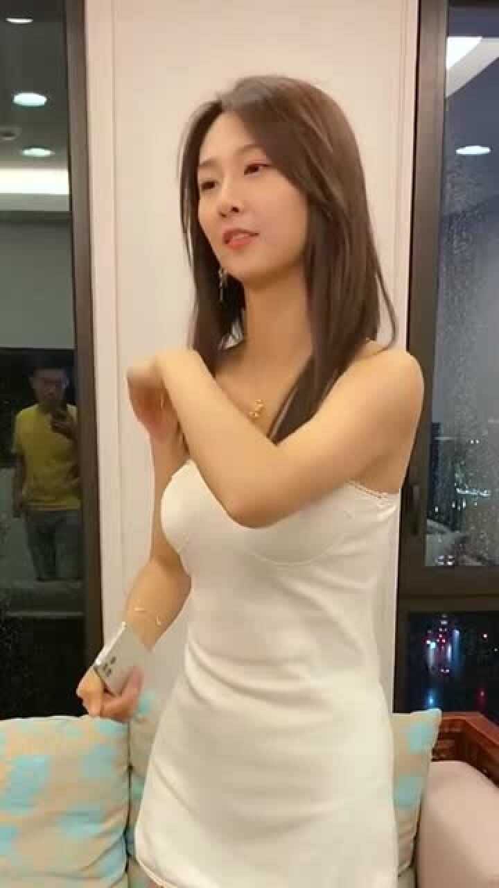 1米8车模美女苏宁,这颜值,不愧是车模一姐