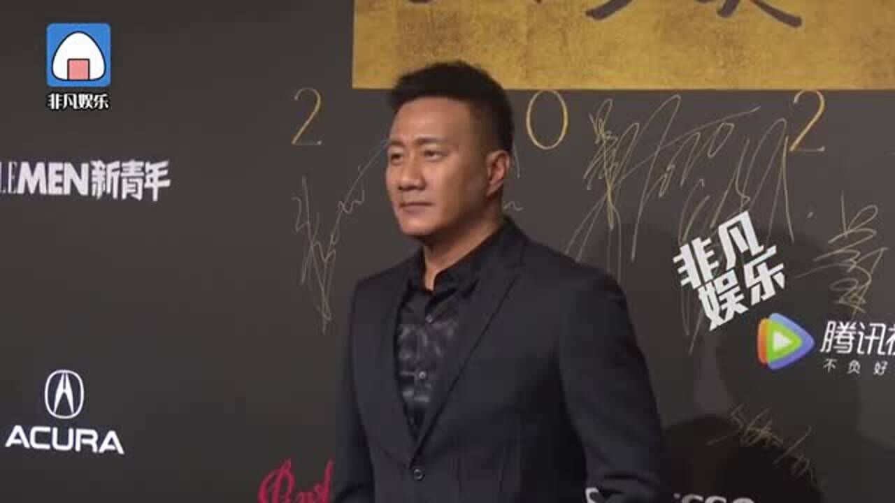 胡军一身黑衣尽显成熟魅力，又见帅气红毯军_高清1080P在线观看平台_腾讯视频