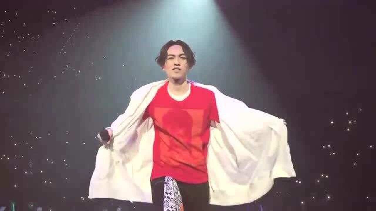 林宥嘉现场演唱《说谎》，现场粉丝大合唱，总是那么的催泪！_高清1080P在线观看平台_腾讯视频