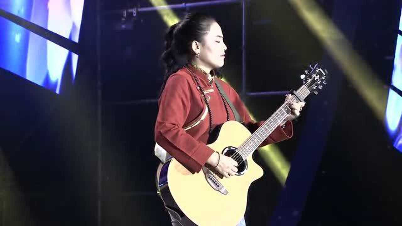 央金拉姆《真爱如画》现场演唱版
