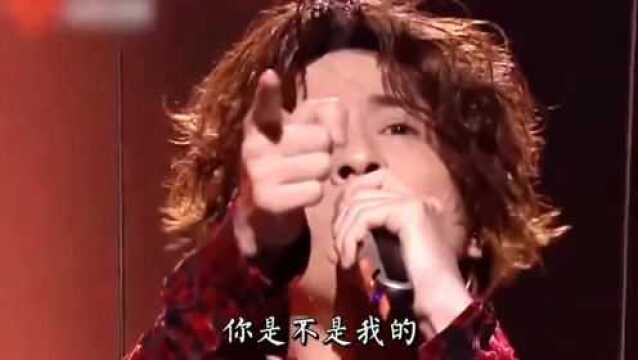 经典音乐分享,薜之谦深情演唱一首《天外来物》唱的太好听