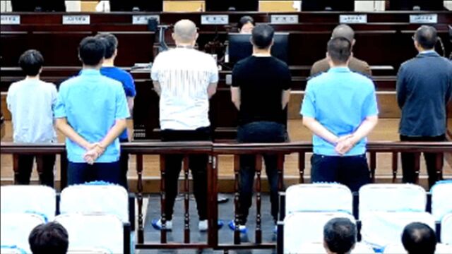 利用近120名大学生个人信息骗贷 大连一美容公司多人获刑