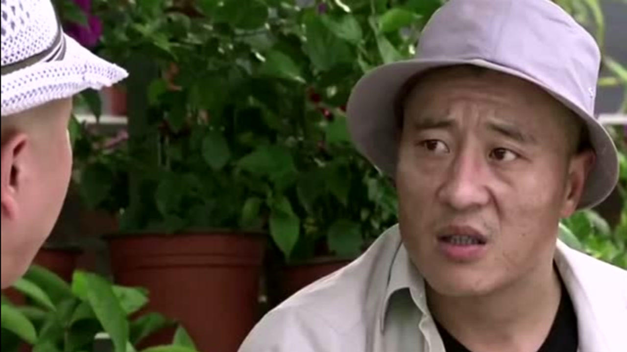 刘能真是不容易,第一次见到给赵四送礼,这也太罕见了!