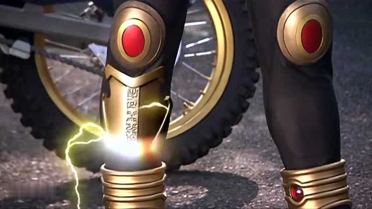 假面骑士空我这一招骑士踢太炫酷了威力可见不一般