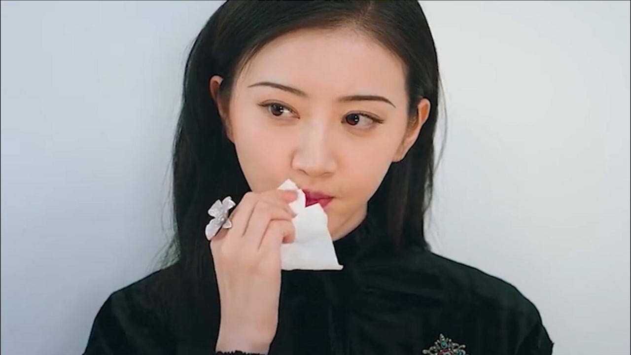 司藤景甜拍证件照被要求卸妆这幕忍不住回放5遍笑到肾疼