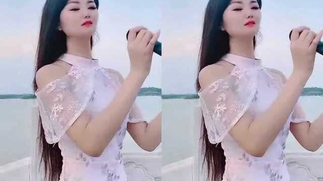 最近一首很红的流行歌曲《为什么》,美女唱的太好听了,果断分享