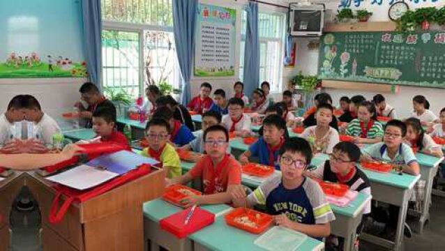 关注“5ⷲ0”中国学生营养日,合理膳食,强化青少年健康意识