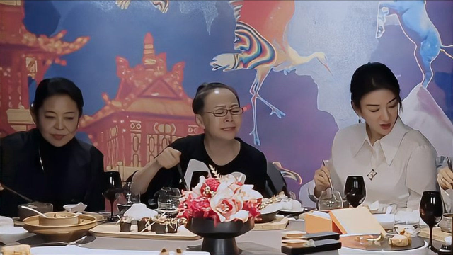 黄奕有多豪气单看她在上海开的这餐厅就知道不一般