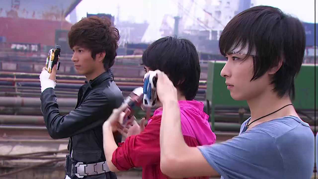 幽冥魔三队长当时他们就直接升级了就就挺突然的铠甲勇士