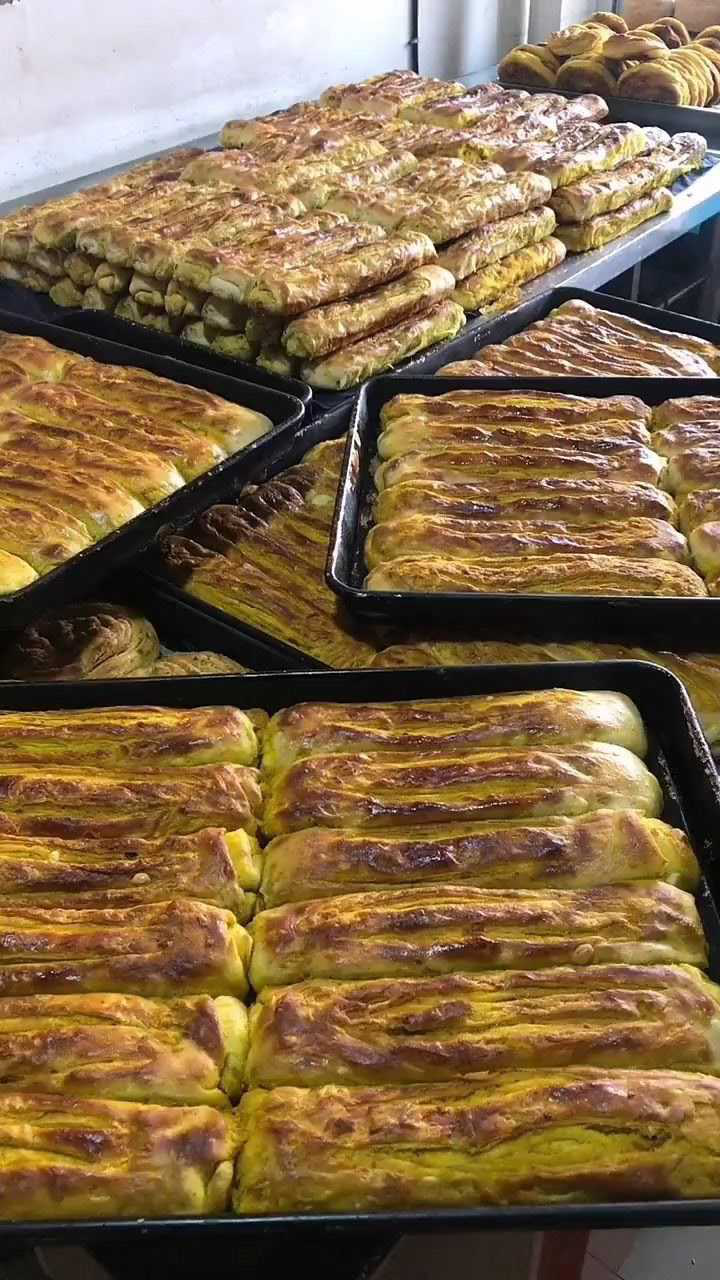 甘肃临夏特产:牛舌头饼#舌尖上的美食 #传统美食