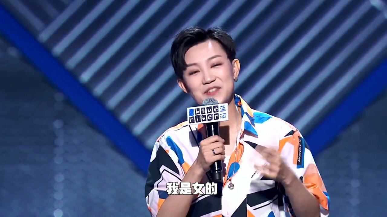 设置脱口秀大会:开始本以为是个帅哥,没想到竟是一位很幽默的女生2021