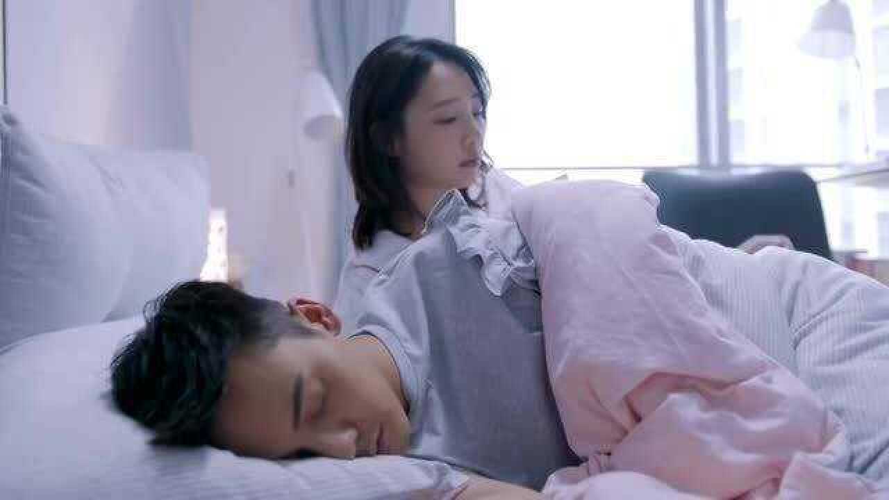 男女共处一室洗完澡总是要做一些刺激的事情