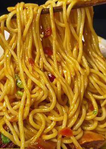 好吃到爆炸的剁椒拌面#拌面