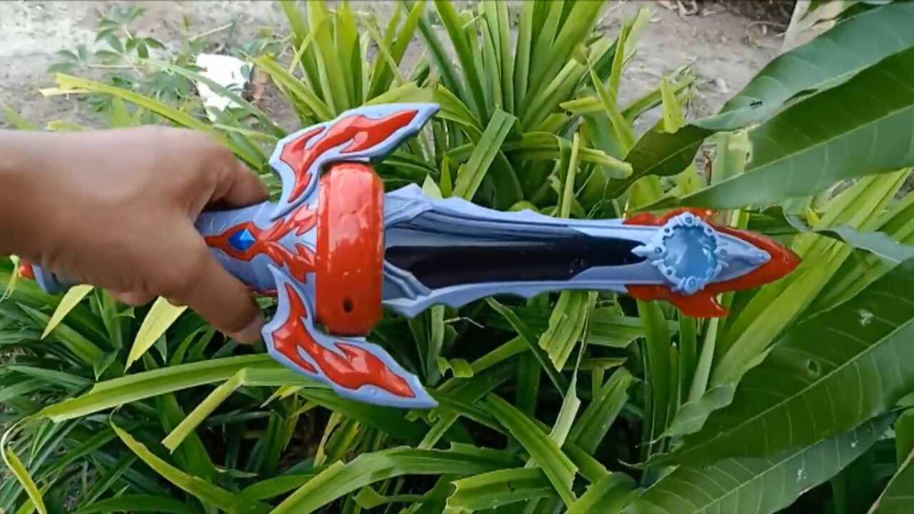 寻找欧布赤焰剑杰克奥特曼迪迦神光棒,灭霸怪兽艾蕾王泰迦奥特曼