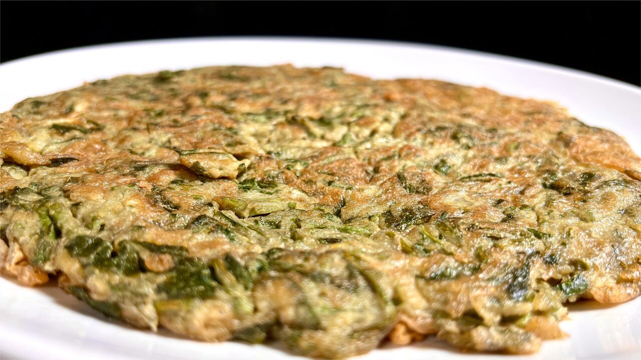 香椿煎蛋到底要不要焯水,大厨教你正确做法,椿芽鲜嫩,蛋香浓郁