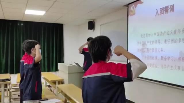 广东南方职业学院21级飞机一班