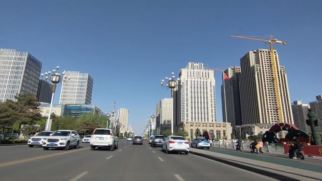 实拍内蒙古包头市昆区钢铁大街曾经的最美最宽长安街现状